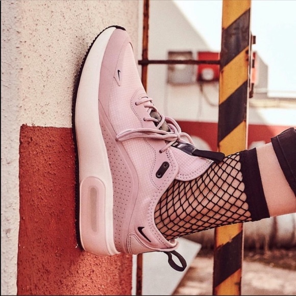 NWT Nike Air Max Dia Rare - Picture 3 of 8